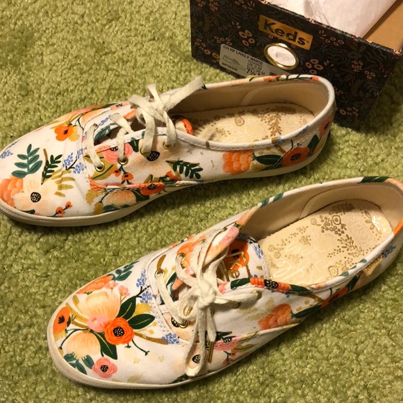 Rifle Paper Co Keds, Size 7.5 - Picture 3 of 6